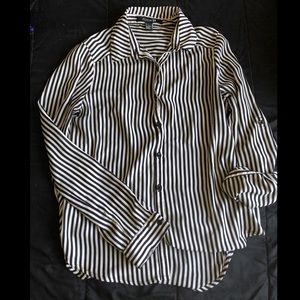 Black and white vertical line shirt